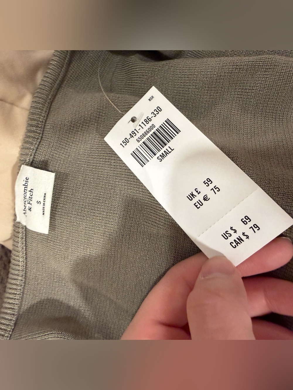 Abercrombie & Fitch Hook and Eye Slim Cardigan​ - Picture 6 of 6